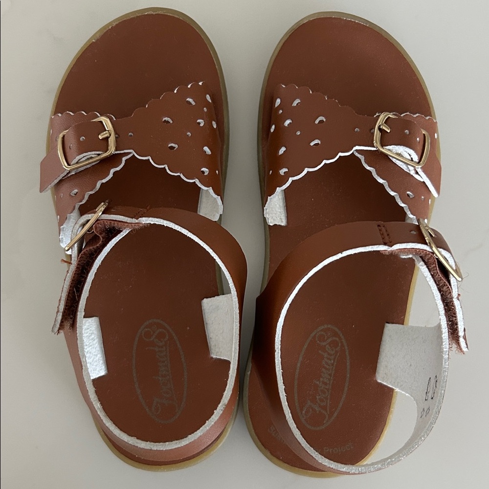 Footmates Ariel Sandals - Picture 2 of 4